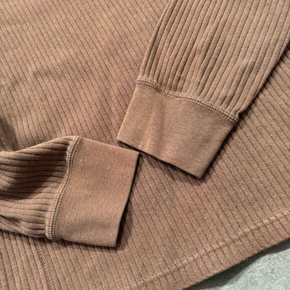 Abercrombie & Fitch Brown Long Sleeve V-Neck Pullover Size Medium Muscle Fit - Picture 3 of 7